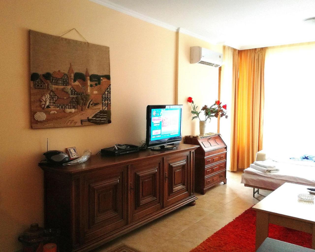 Single Apartment In Searegal Compex Slăntjev Brjag Exteriör bild